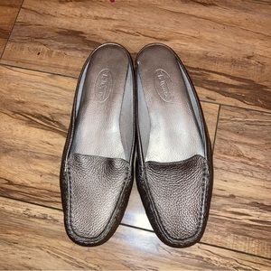 Metallic soft leather loafer slides